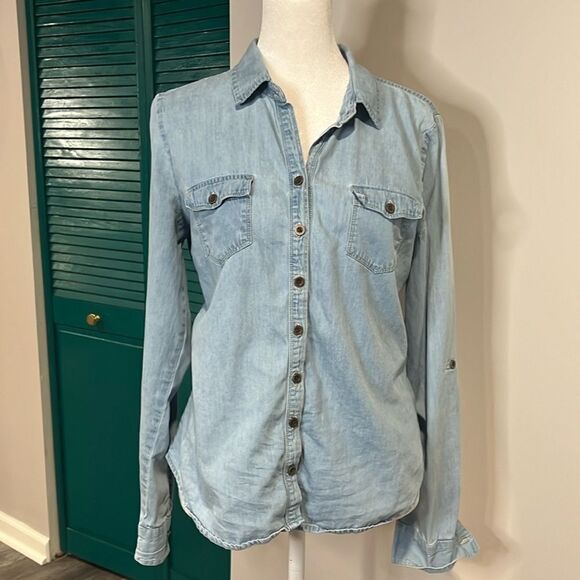 Love FIRE 100% cotton denim style button down with roll up sleeves - S/M - Picture 1 of 11